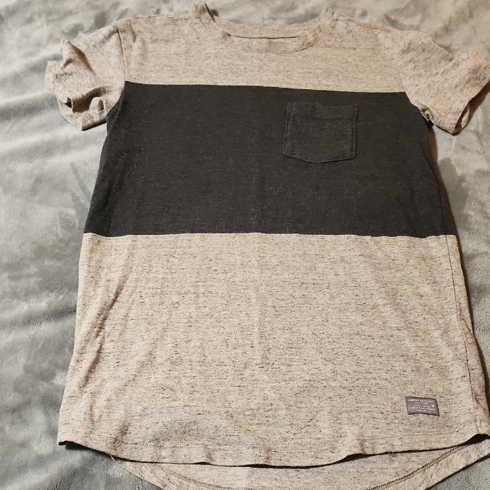 American Eagle Outfitters Heather Gray and Charcoal Block Tee